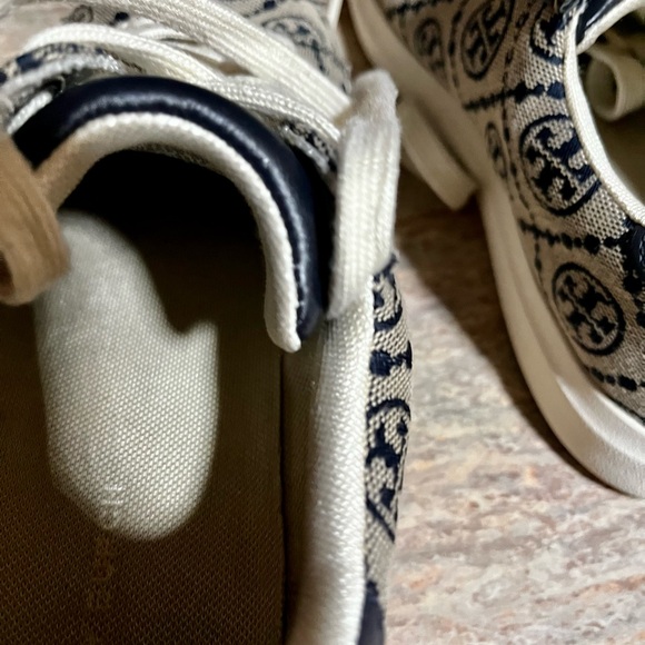 Tory Burch Black and White Patterned Sneakers - Picture 7 of 16